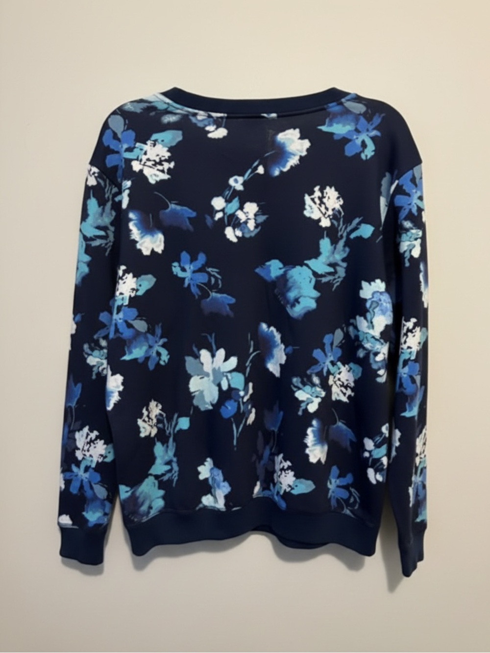 Style & Co. Navy Blue Floral Crewneck Sweatshirt–NWT 29" p2p 28" length - Picture 3 of 4